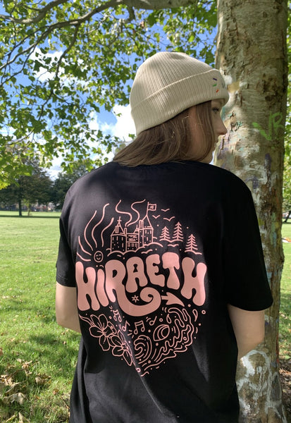 Hiraeth T-Shirt in Pink
